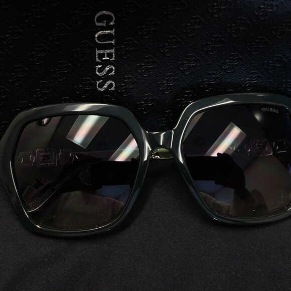 BRAND NEW GUESS Oversized Square Sunglasses GU00267 96P Acetate Tortoise Shell